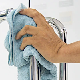 Kontaktflächen Desinfektion in Köln: Hygienische Oberflächen garantiert.